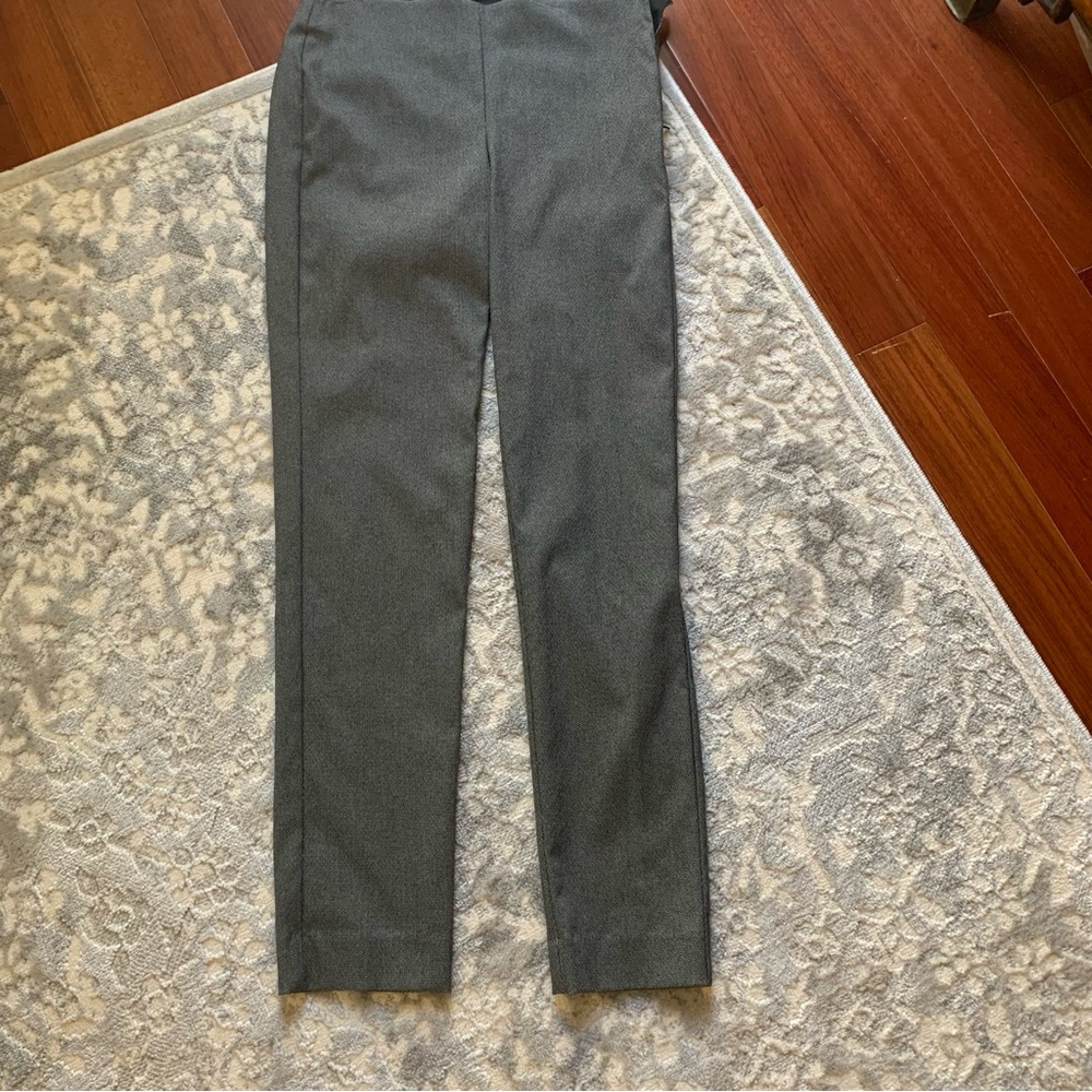 WHBM slim ankle pants. Side zip.  Excellent condition